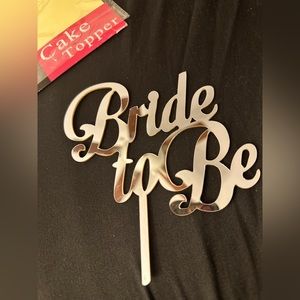 Cake topper